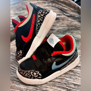 Nike Air Jordan Legacy 312 Low TD Toddler Size 6C Black Red Elephant Print